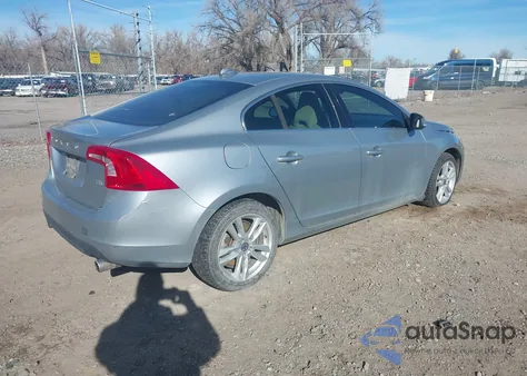 2013 Volvo S60 T5/T5 Platinum/T5 Premier/T5 Premier Plus из США, поврежденный, VIN YV1612FS1D2178113
